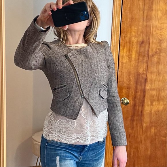 Asymmetrical zip crop Herringbone Tweed jacket - Picture 9 of 9